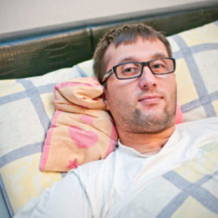 Jadąc rowerem został potrącony przez samochód. Teraz na wózku…